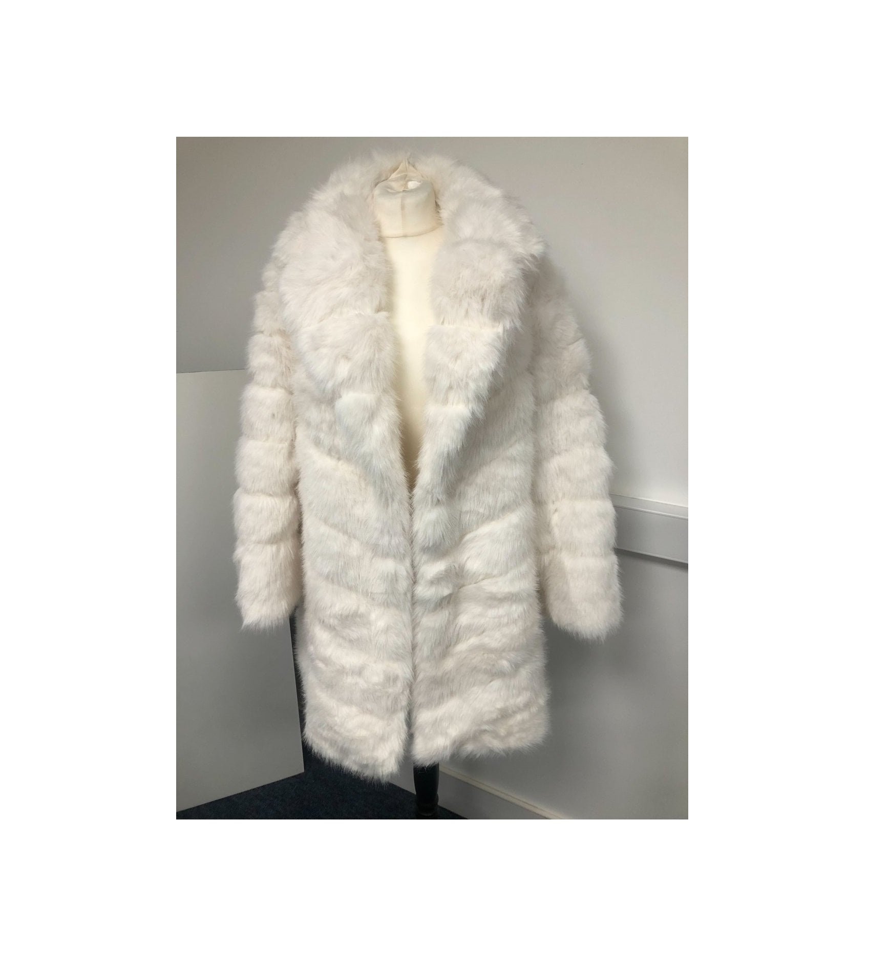 handmade-bamboo-blend-faux-fur-coat-p17049-104174_image.jpg