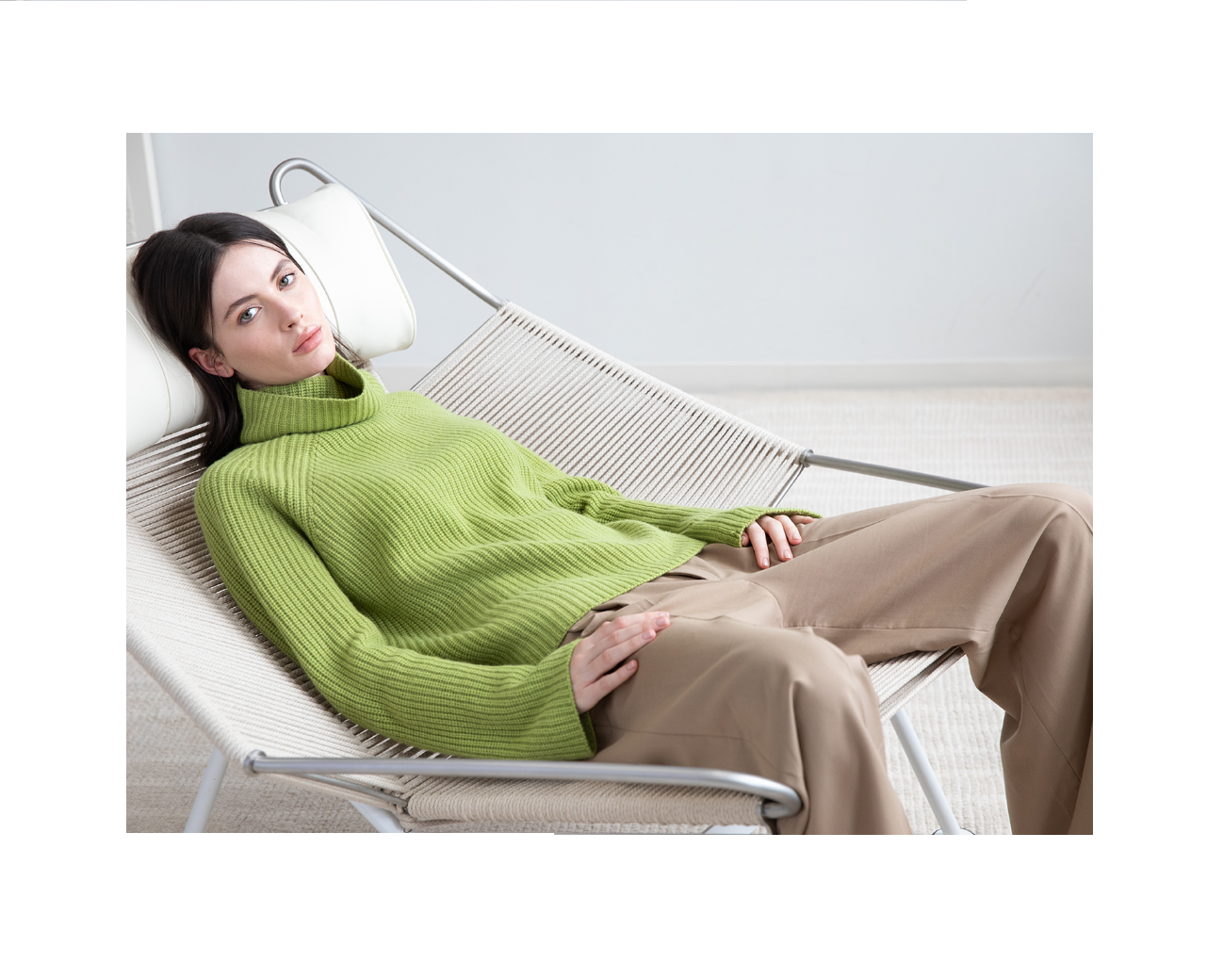 luxe rib t-neck in moss.PNG